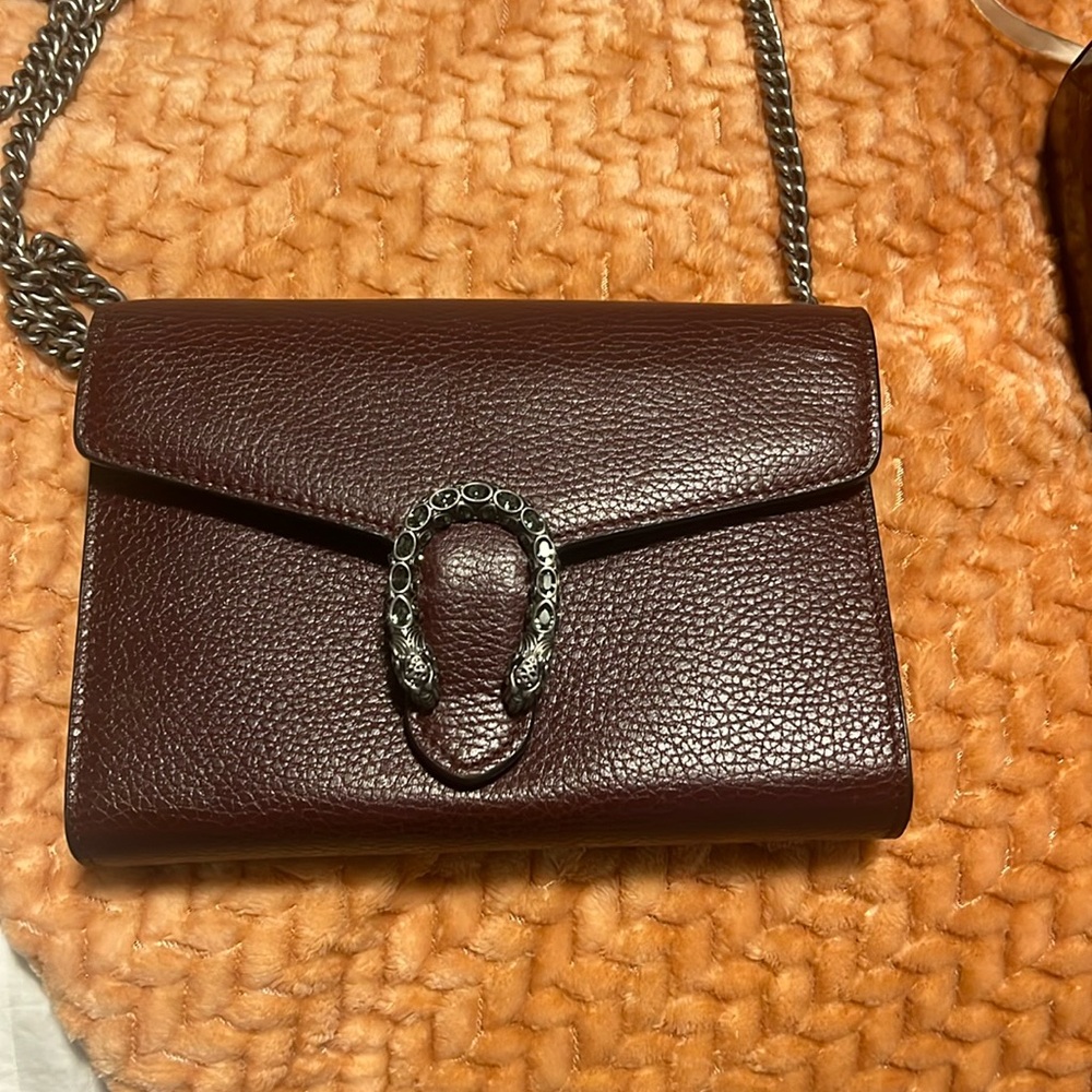 Brand new never been worn beautiful maroon Gucci Dionysus 💕❤️💕